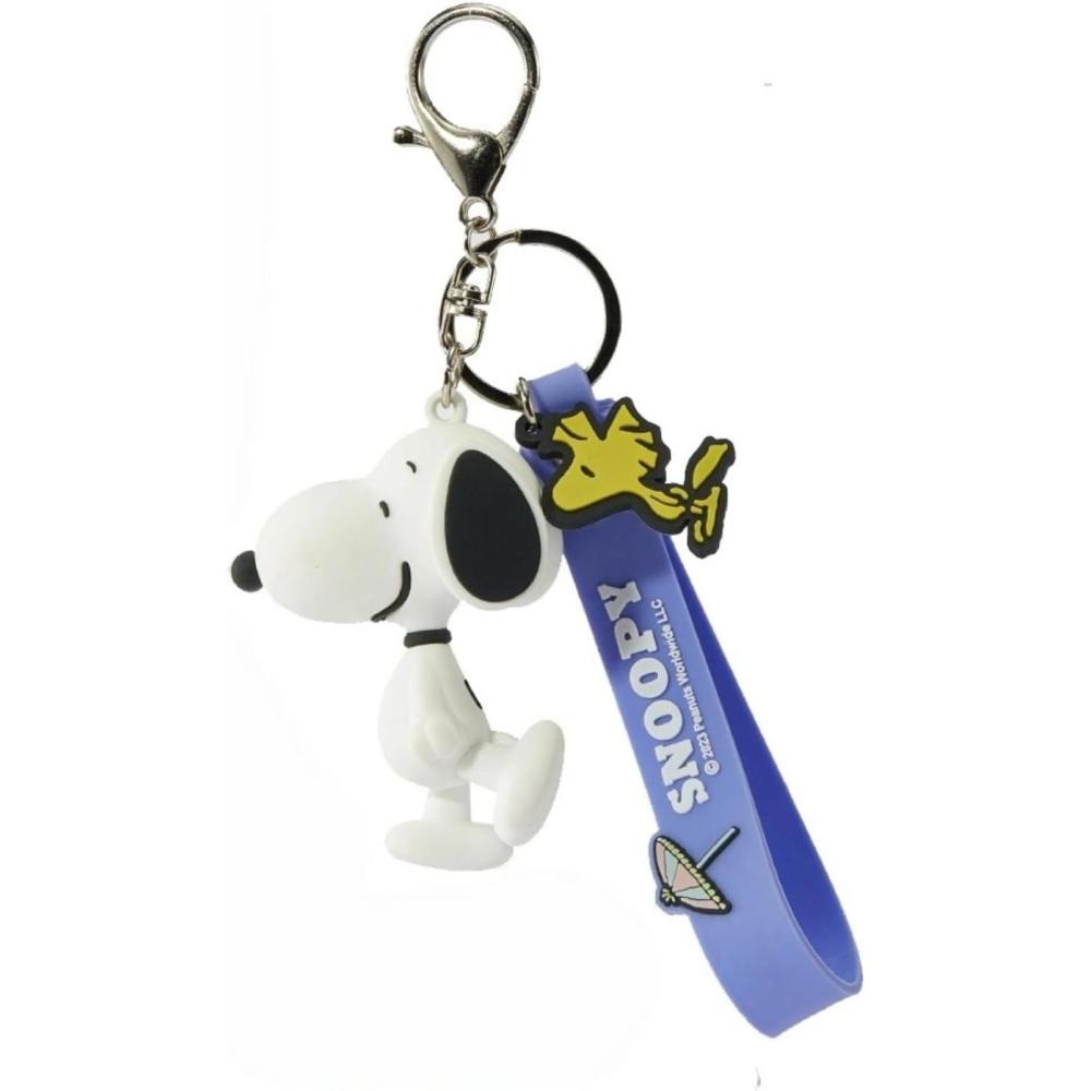 image:imageMINISO Snoopy Keychain Peanuts Bag Charm Collection Cute Bag Charm Key Chain for car key backpack birthday giftsWalking
