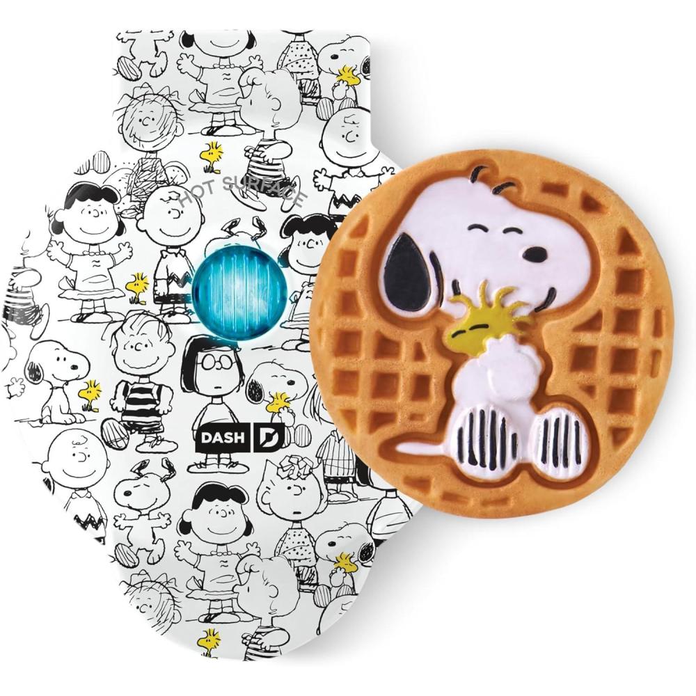 image:imagePeanuts x Dash Mini Waffle MakerPeanuts Black  White