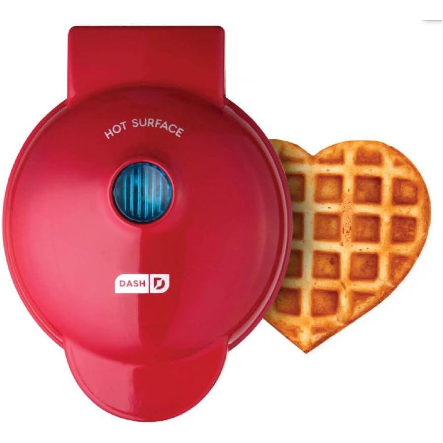 image:imagePeanuts x Dash Mini Waffle MakerRed Heart