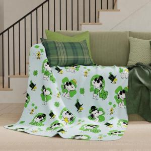 Peanuts® Snoopy Cozy Throw 60 in x 70 in – Soft Cozy Plush for Couch, Bed & Travel, Valentine’s Day Design, Collectible Gift (Officially Licensed Product) by Franco Collectibles®(Peanuts – Green Clover)