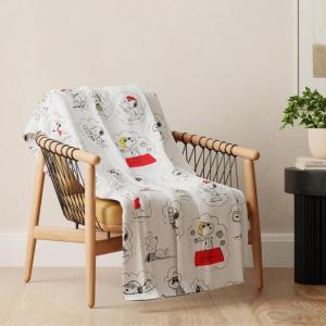 Peanuts® Snoopy Cozy Throw 60 in x 70 in – Soft Cozy Plush for Couch, Bed & Travel, Valentine’s Day Design, Collectible Gift (Officially Licensed Product) by Franco Collectibles®(Peanuts – 75th Annviersary)