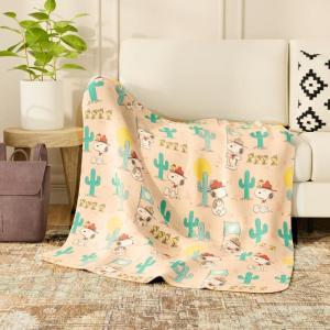 Peanuts® Snoopy Cozy Throw 60 in x 70 in – Soft Cozy Plush for Couch, Bed & Travel, Valentine’s Day Design, Collectible Gift (Officially Licensed Product) by Franco Collectibles®(Peanuts – Boy Scout)