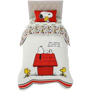 Franco Peanuts & Snoopy Classic Pals Super Soft Comforter and Sheet Set, 5 Piece Queen Size, (Official Licensed Product) Collectibles(Red – Peanuts – Snoopy)